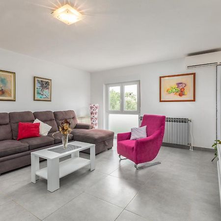 Sweet Apartment Tony Pula Luaran gambar